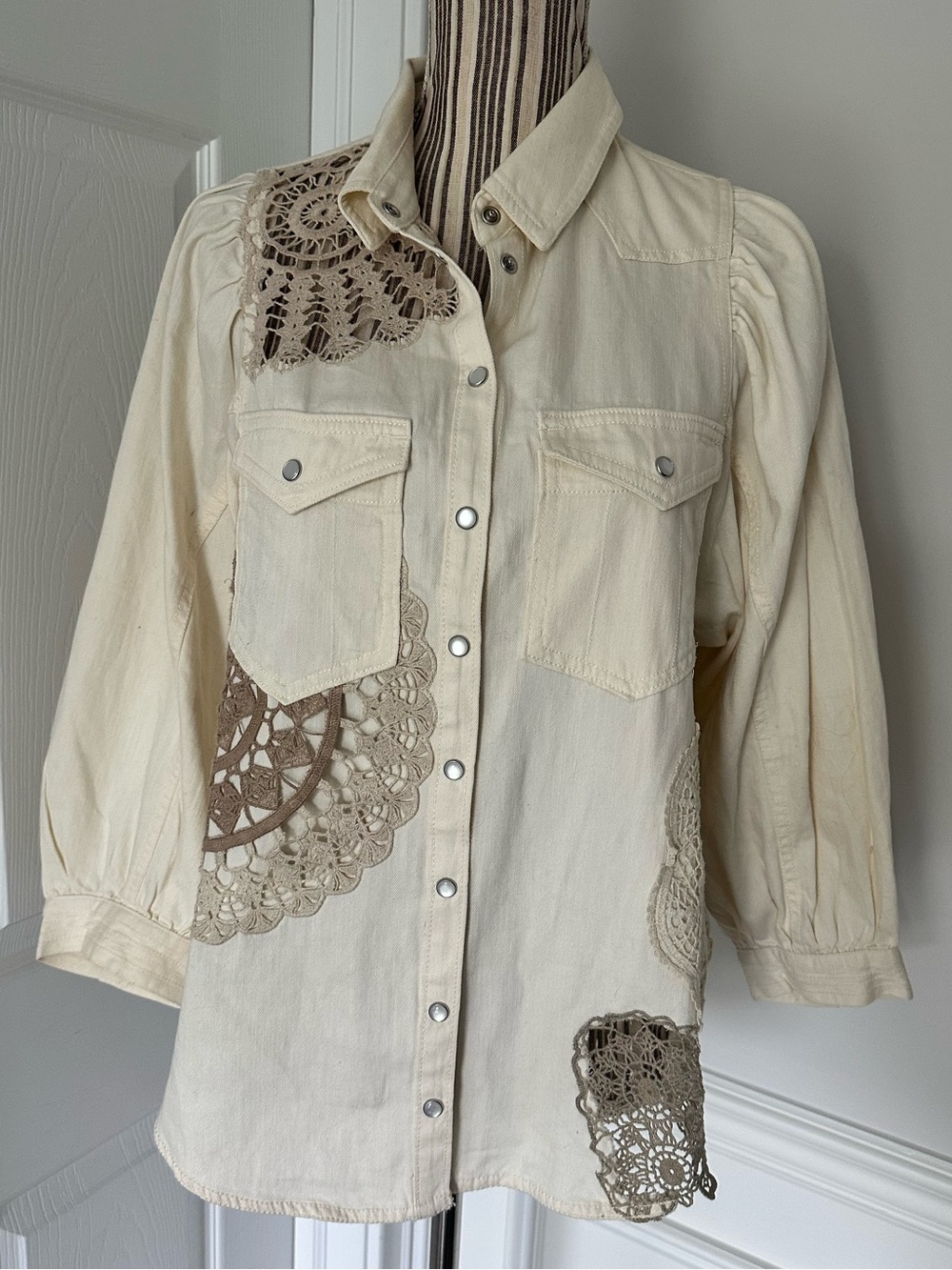 Pilcro Anthropologie Crochet Lace Patchwork Utility Shirt Boho Cream M
